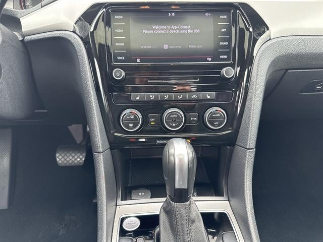 2022 Volkswagen Passat 2.0T SE