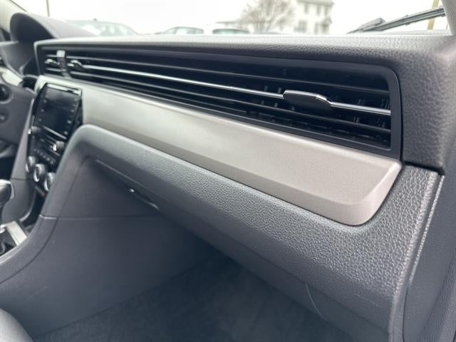 2022 Volkswagen Passat 2.0T SE