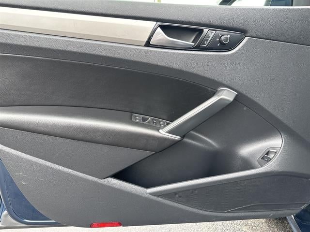 2022 Volkswagen Passat 2.0T SE