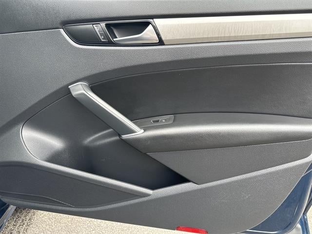 2022 Volkswagen Passat 2.0T SE