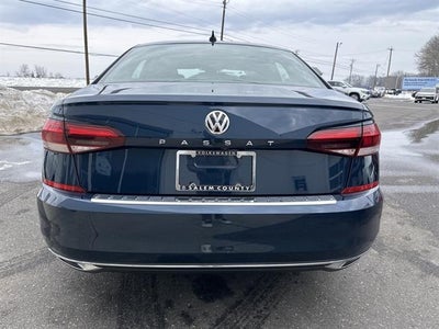 2022 Volkswagen Passat 2.0T SE
