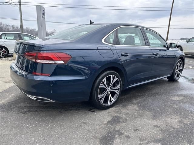 2022 Volkswagen Passat 2.0T SE