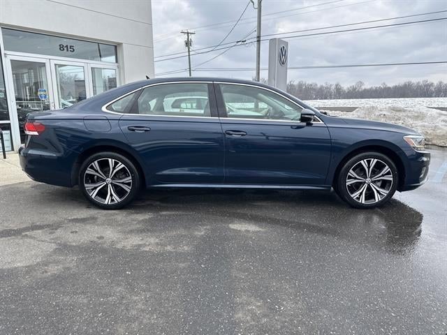 2022 Volkswagen Passat 2.0T SE