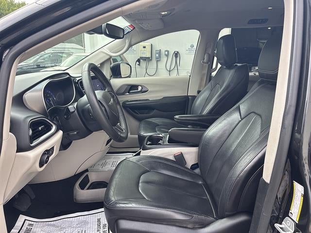2022 Chrysler Pacifica Touring L FWD