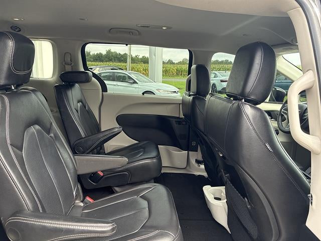 2022 Chrysler Pacifica Touring L FWD