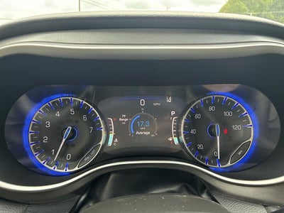 2022 Chrysler Pacifica Touring L FWD