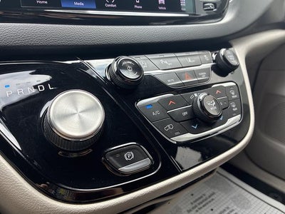 2022 Chrysler Pacifica Touring L FWD