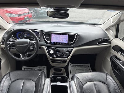 2022 Chrysler Pacifica Touring L FWD