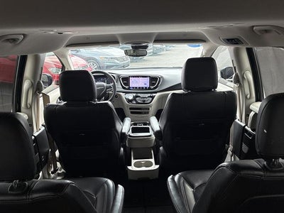 2022 Chrysler Pacifica Touring L FWD