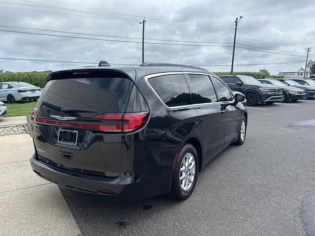 2022 Chrysler Pacifica Touring L FWD