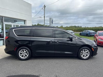 2022 Chrysler Pacifica Touring L FWD