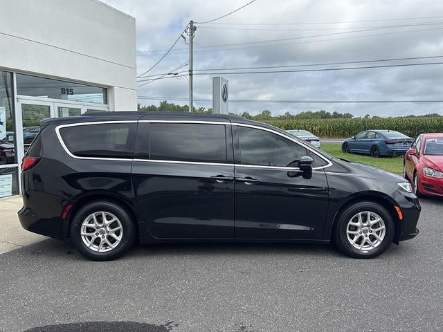 2022 Chrysler Pacifica Touring L FWD