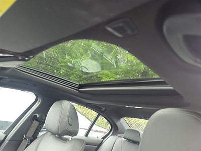 2022 BMW 330e xDrive 330e xDrive Plug-In Hybrid North America