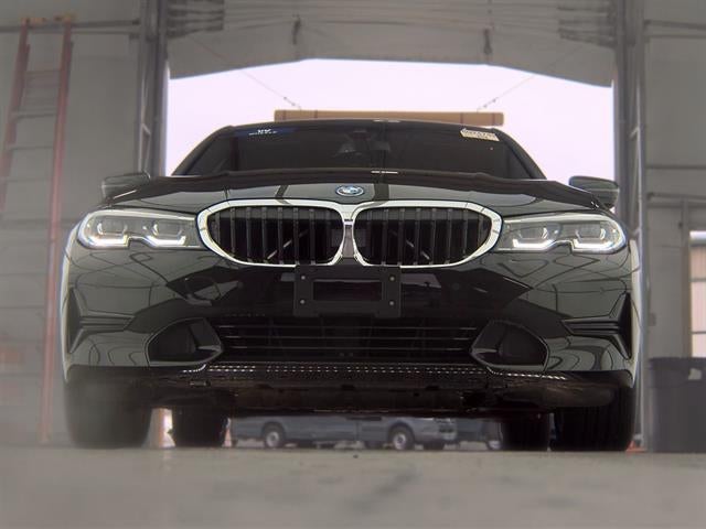 2022 BMW 330e xDrive 330e xDrive Plug-In Hybrid North America