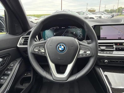 2022 BMW 330e xDrive 330e xDrive Plug-In Hybrid North America