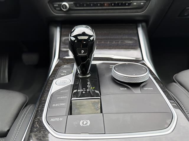 2022 BMW 330e xDrive 330e xDrive Plug-In Hybrid North America