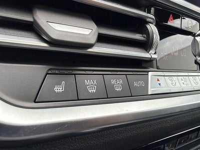 2022 BMW 330e xDrive 330e xDrive Plug-In Hybrid North America