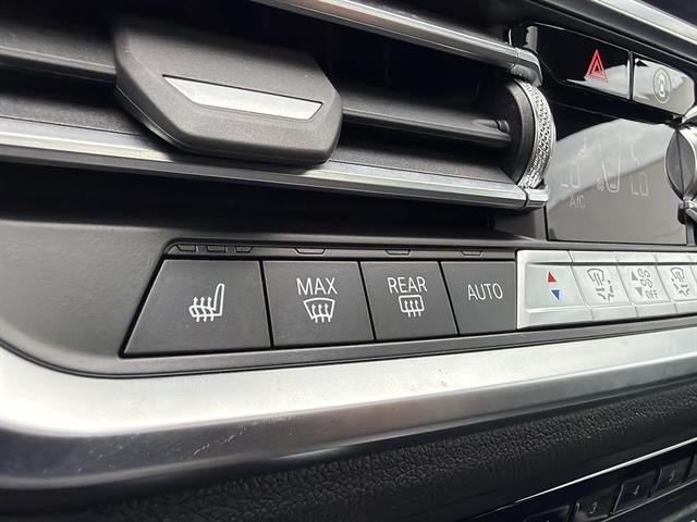 2022 BMW 330e xDrive 330e xDrive Plug-In Hybrid North America