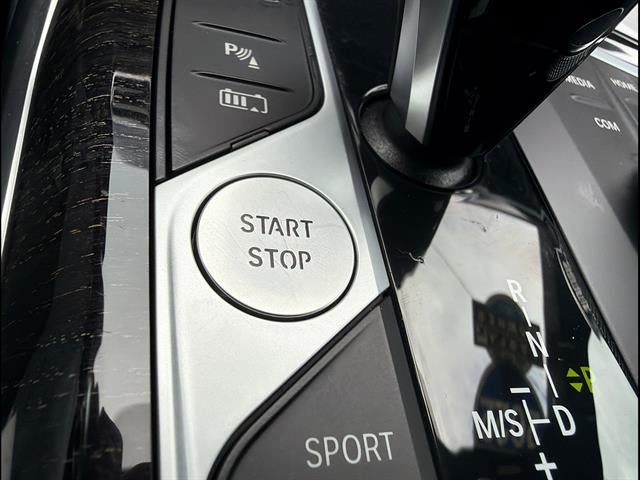 2022 BMW 330e xDrive 330e xDrive Plug-In Hybrid North America