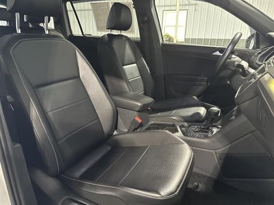 2021 Volkswagen Tiguan SE R-Line Black