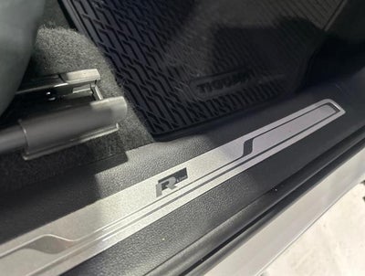 2021 Volkswagen Tiguan SE R-Line Black