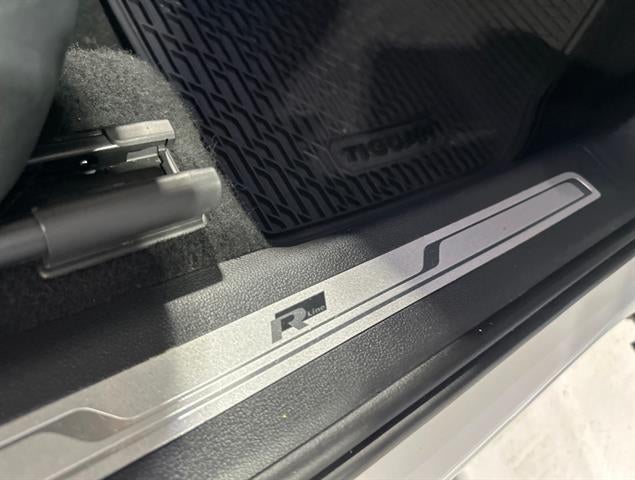 2021 Volkswagen Tiguan SE R-Line Black