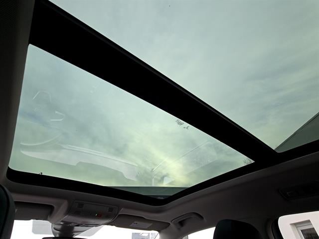 2026 Volkswagen Taos SE Black