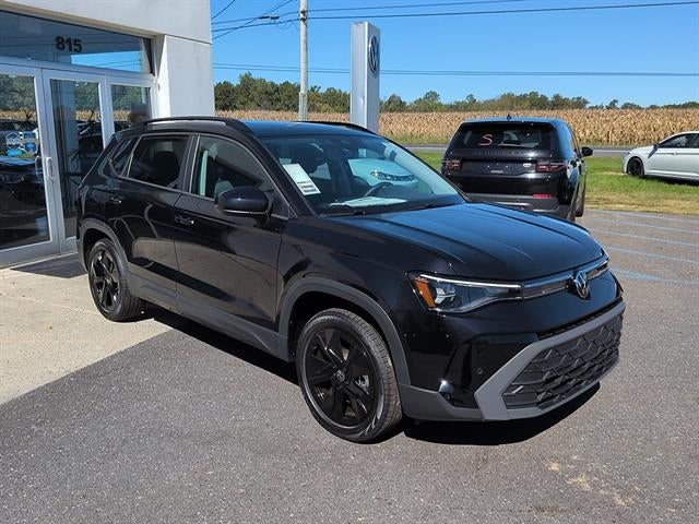 2026 Volkswagen Taos SE Black FWD
