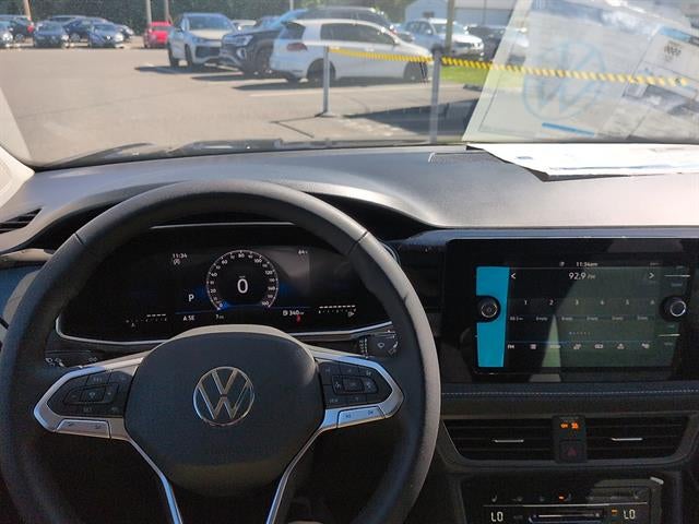 2026 Volkswagen Taos SE Black FWD