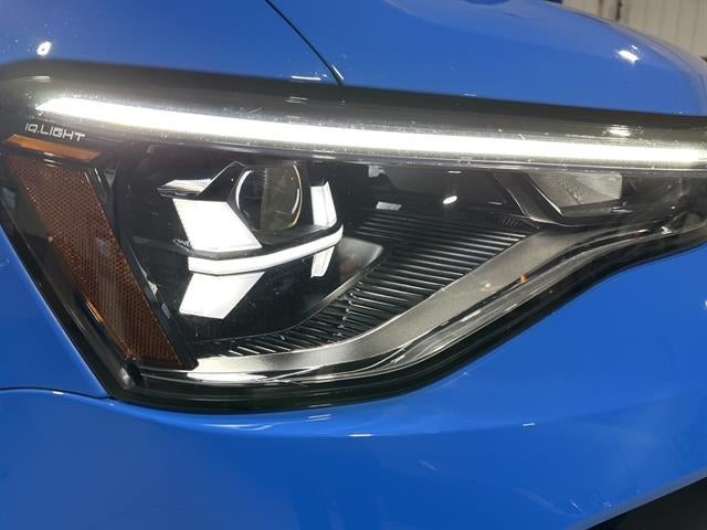 2025 Volkswagen Taos SE Black