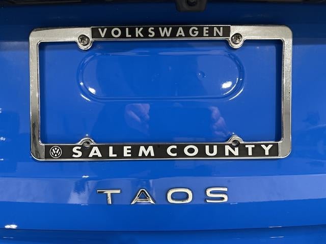 2025 Volkswagen Taos SE Black