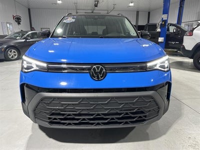 2025 Volkswagen Taos SE Black