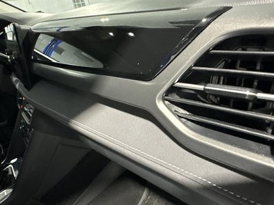 2025 Volkswagen Taos SE Black