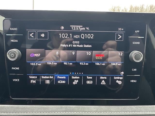 2025 Volkswagen Taos SE Black