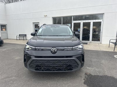 2025 Volkswagen Taos SE Black