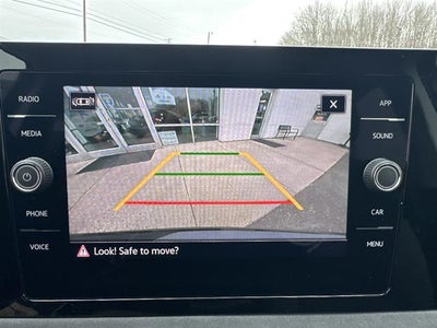 2025 Volkswagen Taos SE Black