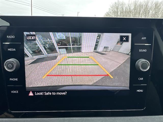 2025 Volkswagen Taos SE Black