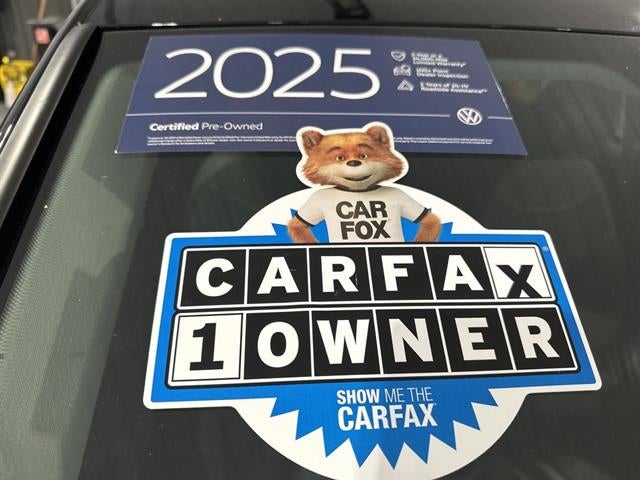 2025 Volkswagen Taos SE Black