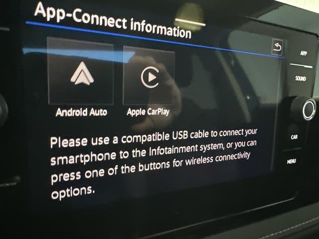 2025 Volkswagen Taos SE Black