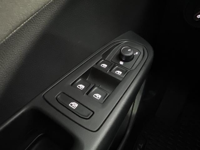 2025 Volkswagen Taos SE Black