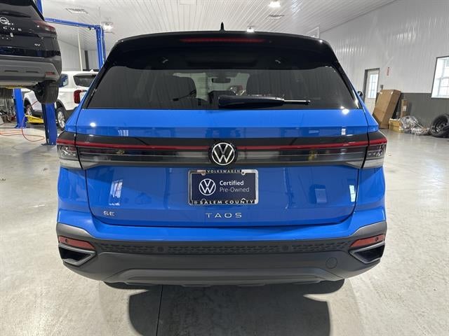 2025 Volkswagen Taos SE Black