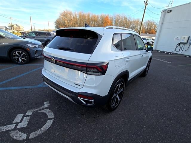 2026 Volkswagen Taos SEL