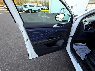 2026 Volkswagen Taos SEL