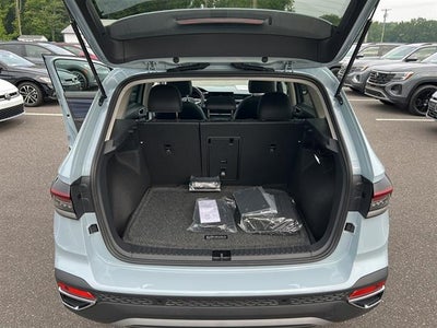 2025 Volkswagen Taos SEL