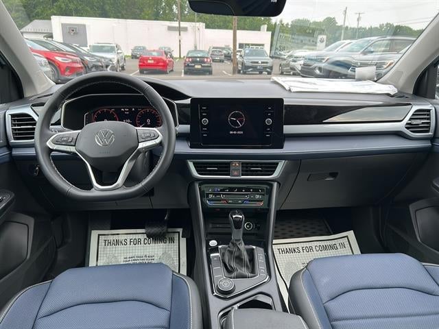 2025 Volkswagen Taos SEL