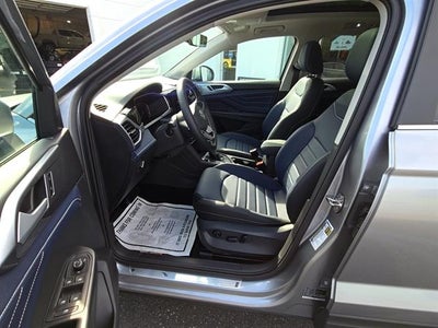 2025 Volkswagen Taos SEL