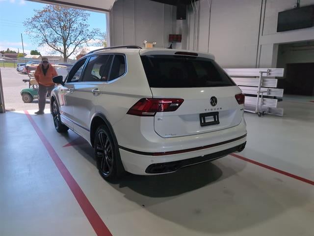 2022 Volkswagen Tiguan 2.0T SE R-Line Black 4MOTION