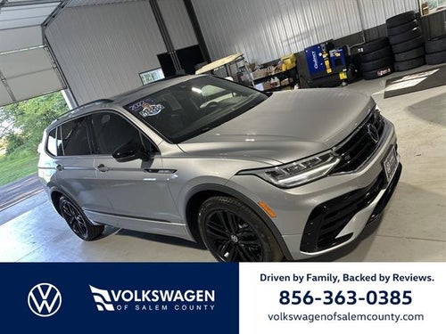 2022 Volkswagen Tiguan SE R-Line Black