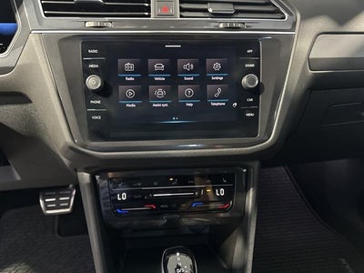2022 Volkswagen Tiguan SE R-Line Black