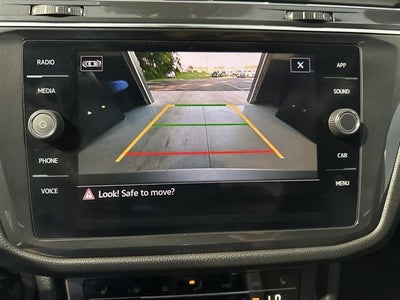 2022 Volkswagen Tiguan SE R-Line Black